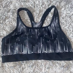 sports bra